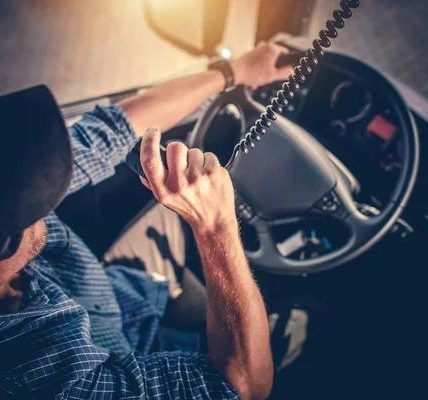 Navigating Toronto's Supply Chain: Premier Trucking