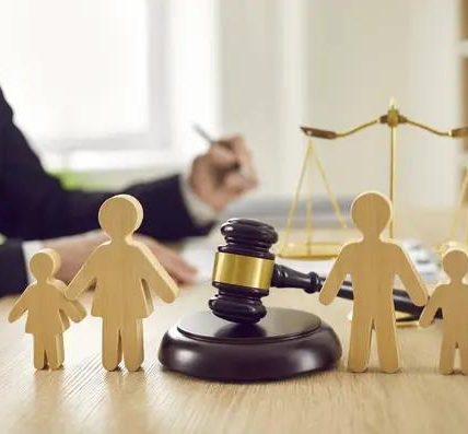 Washington Family Lawyer Offering Guidance Through Every Step